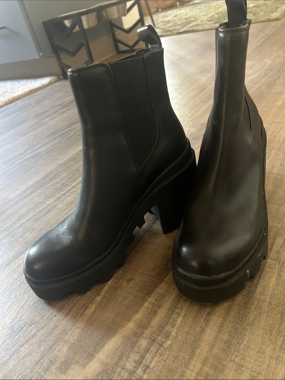 Steve Madden Black Chunky Chelsea Heeled Boots
